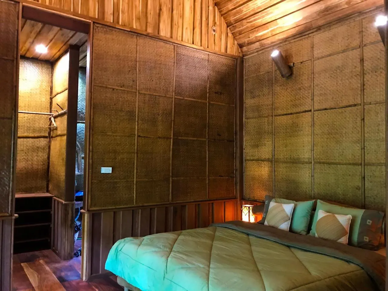 Vanvisa Kuang Si Water Fall Resort Luang Prabang